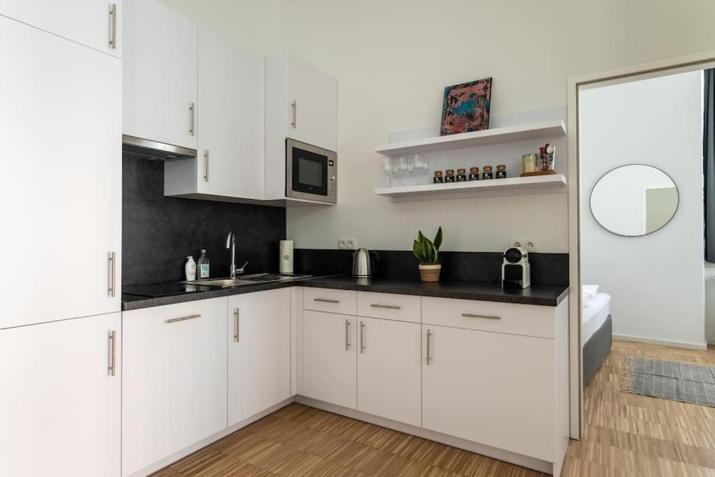 Spacious 2Br Near Attractions By Hm Vienna Exterior photo